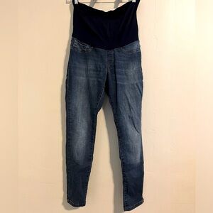 Mavi maternity jeans, size 28!